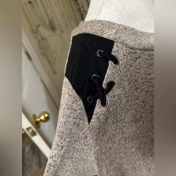 Perseption gray and black tunic - Picture 3 of 4